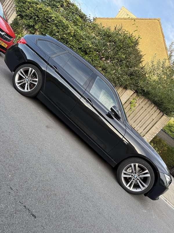 Occasion BMW 320 Executive 184 PK (135 kW) 2013 Zwart Stationwagen
