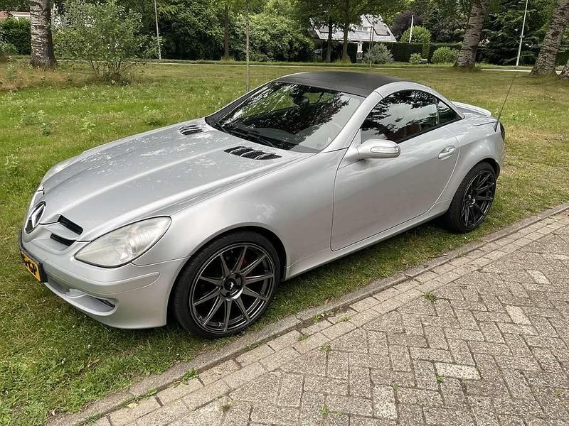 Grijs Gebruikt 2005 Mercedes SLK200 Cabriolet | € 8.250 (Super prijs) - Afbeelding 1/4
