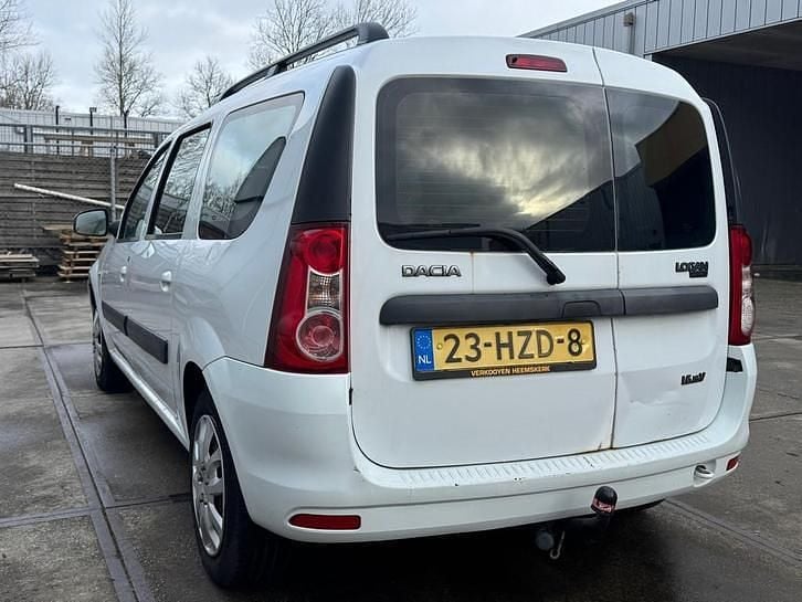 Occasion Dacia Logan MCV Lauréate 105 PK (77 kW) 2009