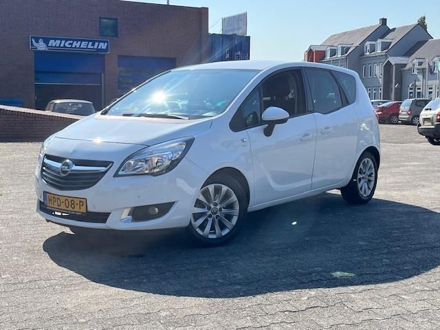 Wit Gebruikt 2017 Opel Meriva MPV | € 12.895 (Eerlijke prijs) - Afbeelding 1/4