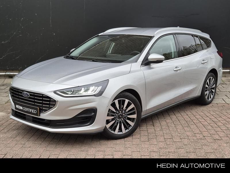 Grijs Gebruikt 2024 Ford Focus Titanium X Stationwagen | € 25.745 (Eerlijke prijs) - Afbeelding 1/4