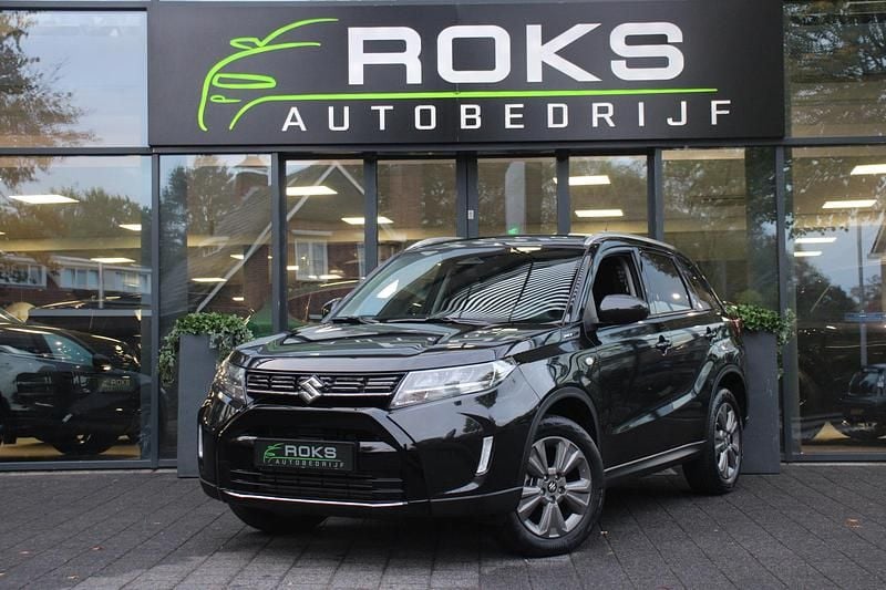 Zwart Gebruikt 2025 Suzuki Vitara SUV | € 25.950 (Goede deal) - Afbeelding 1/4
