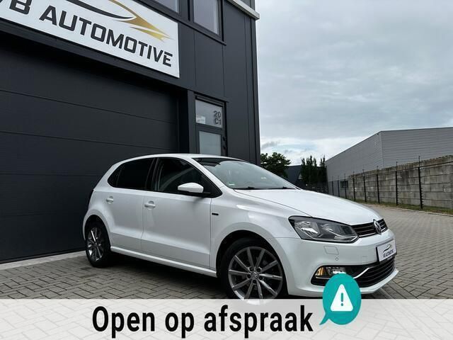 Wit Gebruikt 2016 VW Polo LOUNGE | € 10.699 (Eerlijke prijs) - Afbeelding 1/4