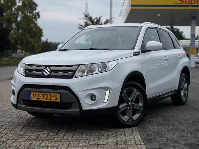 Wit Gebruikt 2016 Suzuki Vitara Exclusive SUV | € 14.995 (Eerlijke prijs) - Afbeelding 1/4