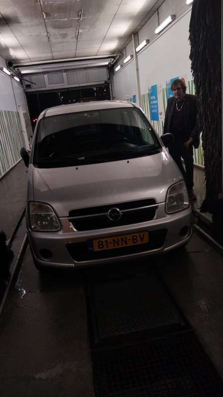 Zilver Gebruikt 2003 Opel Agila Essentia Hatchback | € 750 (Goede deal) - Afbeelding 1/3