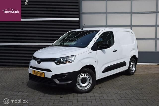 Wit Gebruikt 2023 Toyota Proace City City Van | € 28.700 - Afbeelding 1/4