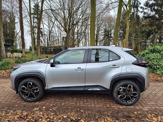 Occasion Toyota Yaris Cross Comfort 93 PK (68 kW) 2023 Grijs SUV