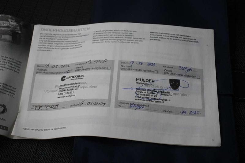 Occasion Peugeot e-2008 Allure 100 kW (136 PK) 2021 Grijs SUV