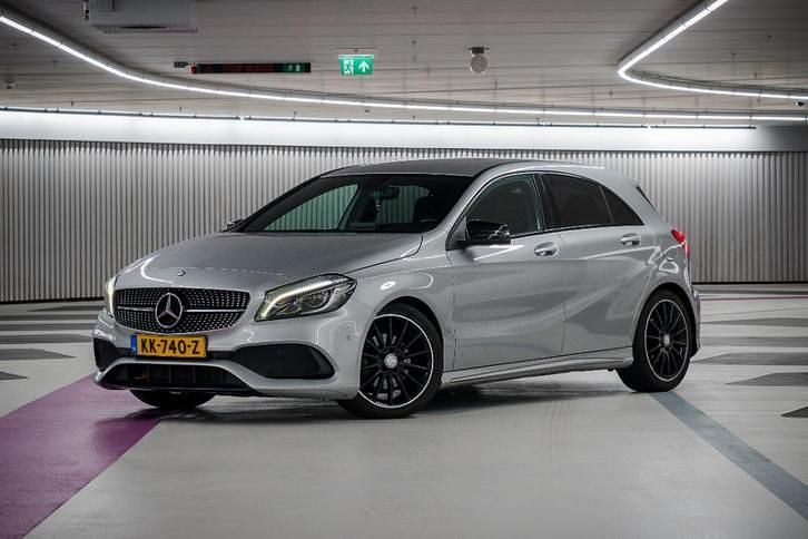 Grijs Gebruikt 2016 Mercedes A180 AMG Stationwagen | € 12.850 (Goede deal) - Afbeelding 1/4