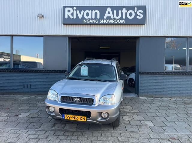 Grijs Gebruikt 2004 Hyundai Santa Fe Edition SUV | € 2.950 (Eerlijke prijs) - Afbeelding 1/4