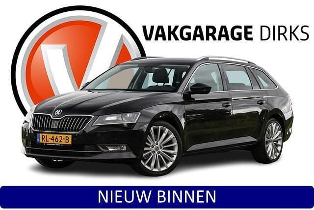 Zwart Gebruikt 2018 Skoda Superb Business Line Stationwagen | € 17.690 (Eerlijke prijs) - Afbeelding 1/3