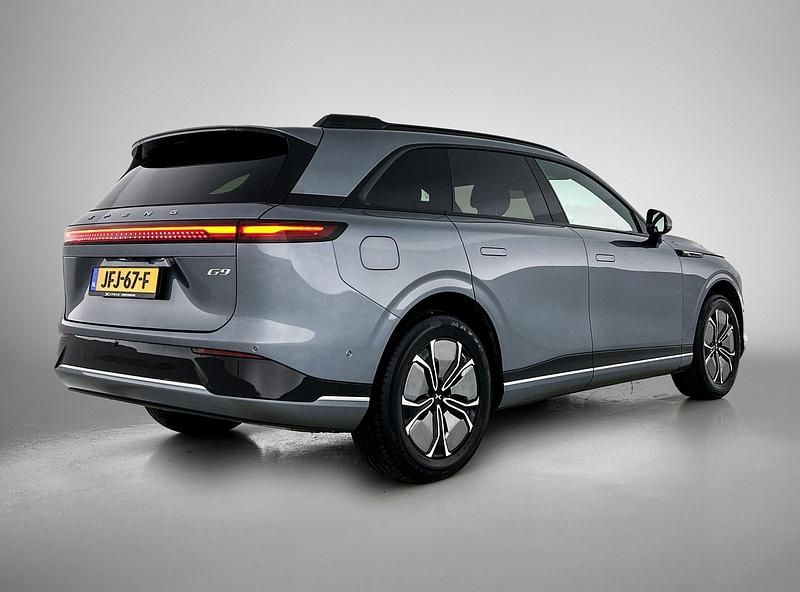 Nieuw XPENG G9 230 kW (313 PK) 2025 Grijs SUV
