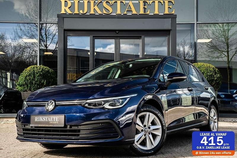 Blauw Gebruikt 2022 VW Golf VIII Style Hatchback | € 25.900 (Super prijs) - Afbeelding 1/4