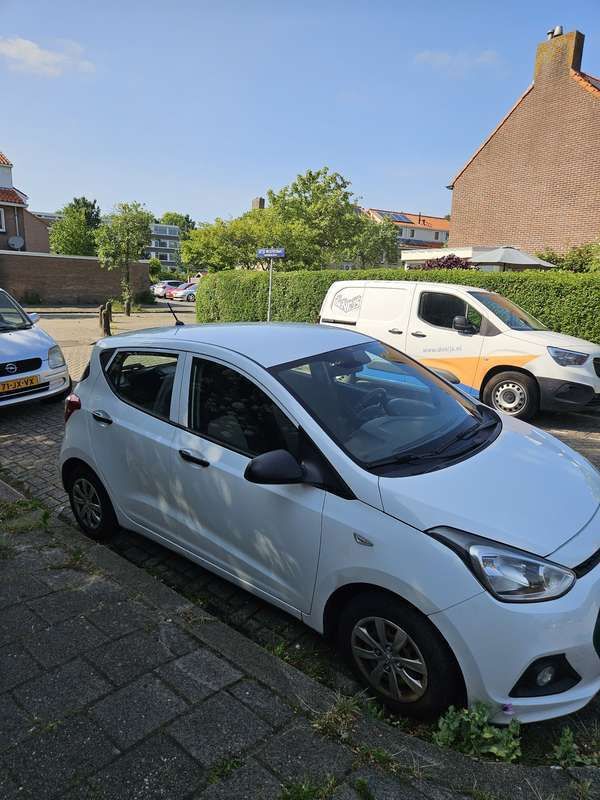 Wit Gebruikt 2016 Hyundai i10 Hatchback | € 5.800 (Goede deal) - Afbeelding 1/4