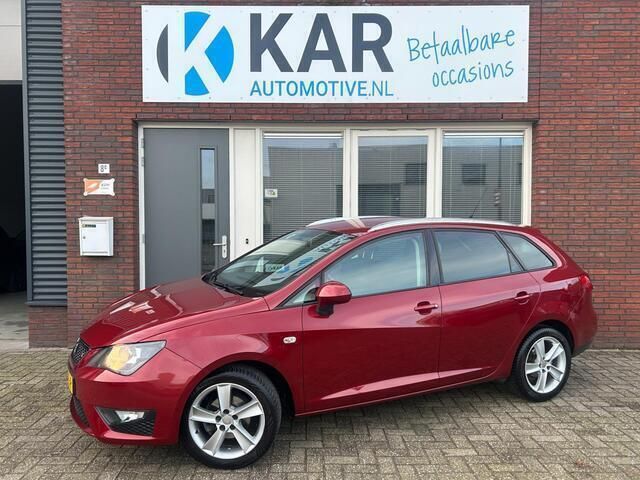 Rood Gebruikt 2013 Seat Ibiza ST FR Stationwagen | € 6.995 (Iets duurder) - Afbeelding 1/4