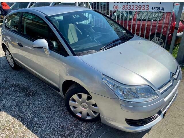 Zilver Gebruikt 2005 Citroën C4 VTR Sport Hatchback | € 1.500 - Afbeelding 1/4