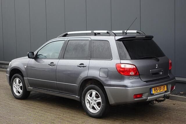 Occasion Mitsubishi Outlander Invite+ 136 PK (100 kW) 2006 Grijs (metallic) SUV