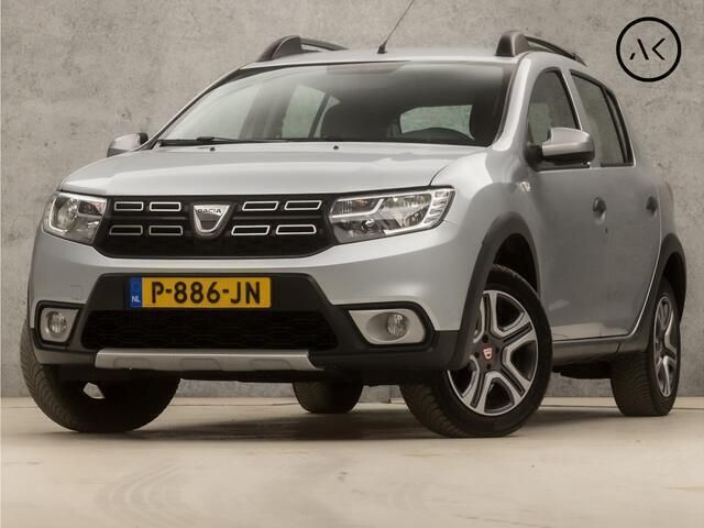 Grijs Gebruikt 2020 Dacia Sandero Hatchback | € 11.945 (Super prijs) - Afbeelding 1/4