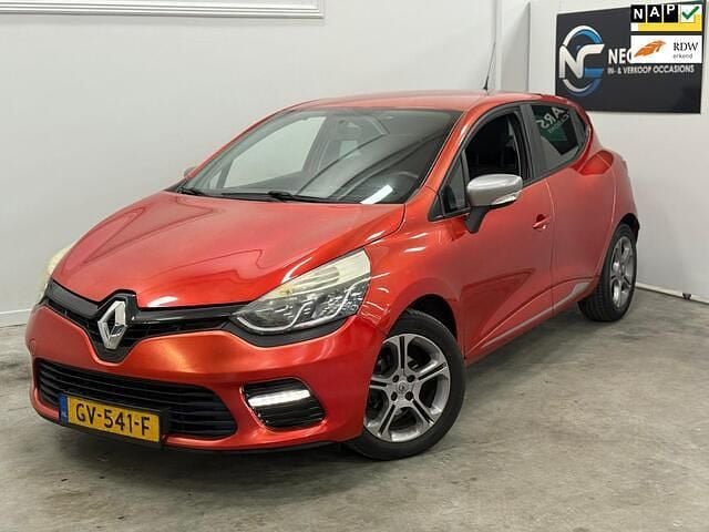 Rood Gebruikt 2015 Renault Clio IV Expression Hatchback | € 4.949 (Goede deal) - Afbeelding 1/4