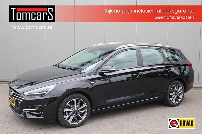 Zwart Gebruikt 2024 Hyundai i30 Comfort Stationwagen | € 25.950 (Goede deal) - Afbeelding 1/3