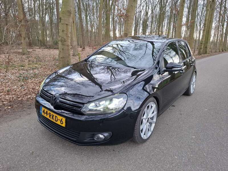 Zwart Gebruikt 2010 VW Golf VI Highline Stationwagen | € 5.150 (Eerlijke prijs) - Afbeelding 1/4