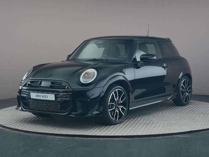 Zwart Gebruikt 2024 Mini John Cooper Works Hatchback | € 41.450 (Duur) - Afbeelding 1/4