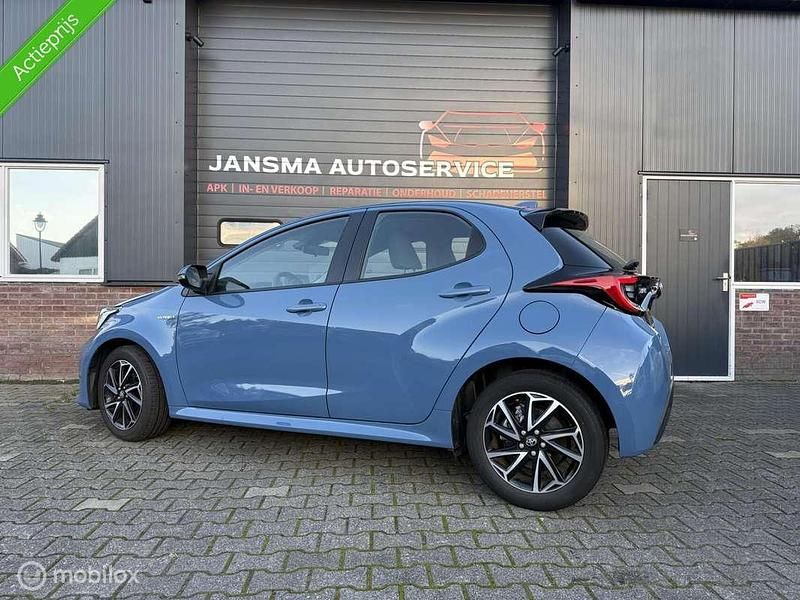 Occasion Toyota Yaris Hybrid 91 PK (66 kW) 2021 Blauw Hatchback