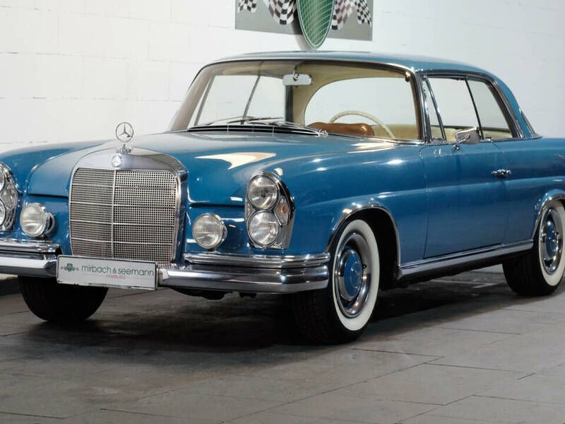 Blauw Gebruikt 1965 Mercedes 250 SE Coupé | € 120.000 - Afbeelding 1/4