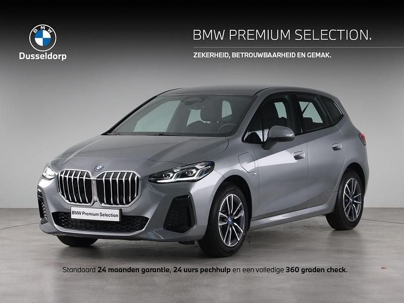 Grijs Gebruikt 2024 BMW 225 Active Tourer M Sport MPV | € 34.950 (Eerlijke prijs) - Afbeelding 1/4