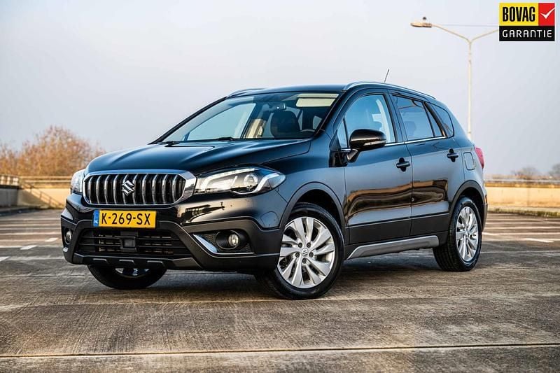 Zwart Occasion 2020 Suzuki SX4 S-Cross SUV | € 17.945 (Goede deal) - Afbeelding 1/4