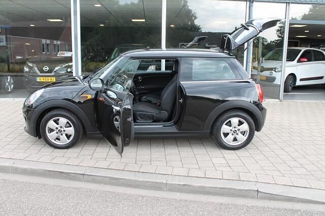 Occasion Mini One D Business 95 PK (69 kW) 2016 Zwart Hatchback