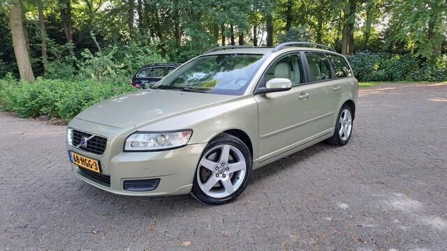 Groen Gebruikt 2007 Volvo V50 Kinetic Stationwagen | € 8.349 (Duur) - Afbeelding 1/4