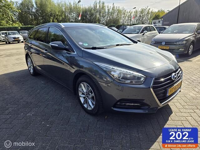 Grijs Gebruikt 2016 Hyundai i40 Edition Stationwagen | € 11.950 - Afbeelding 1/4