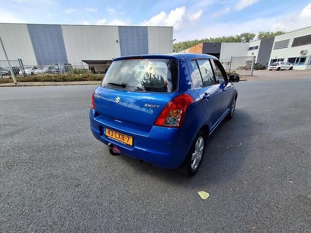 Occasion Suzuki Swift 93 PK (68 kW) 2008 Blauw, metallic lak Hatchback