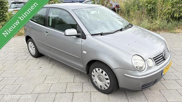 Occasion VW Polo 64 PK (47 kW) 2005 Grijs Hatchback