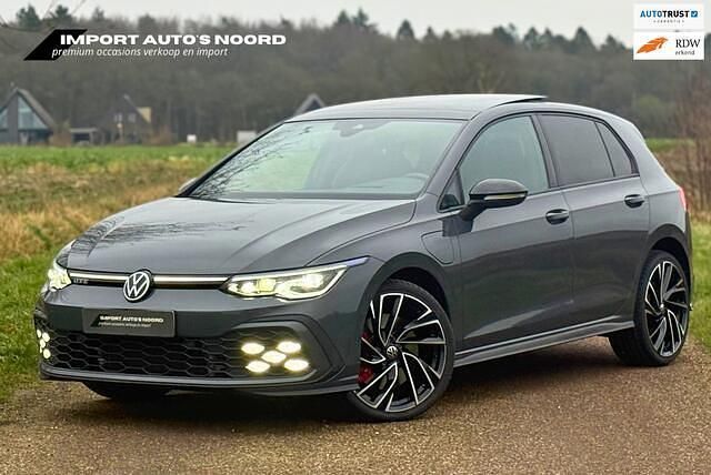 Grijs Occasion 2021 VW Golf VIII Style Hatchback | € 26.450 (Duur) - Afbeelding 1/4
