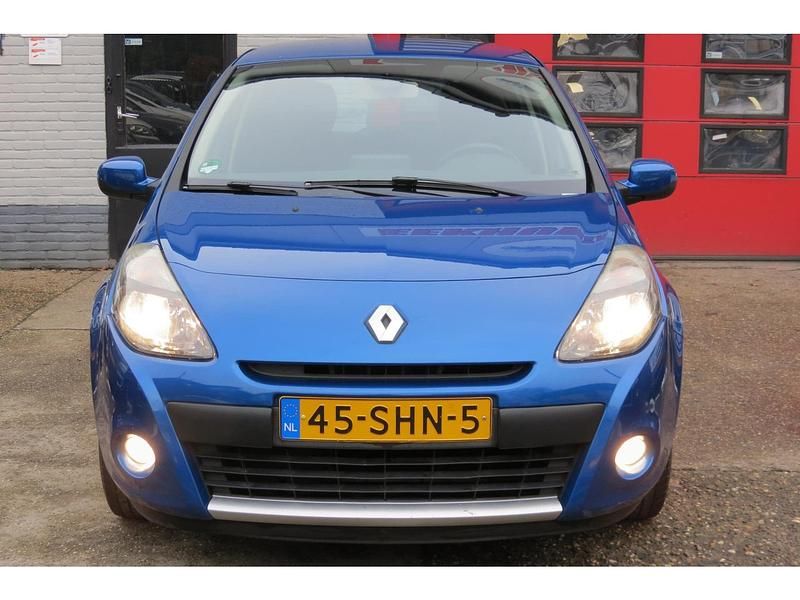 Occasion Renault Clio II Collection 75 PK (55 kW) 2011 Blauw Hatchback