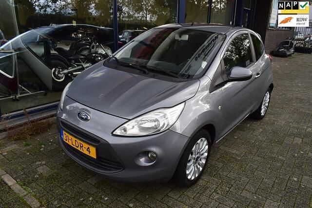Grijs Gebruikt 2010 Ford Ka Titanium X Hatchback | € 3.250 (Eerlijke prijs) - Afbeelding 1/4