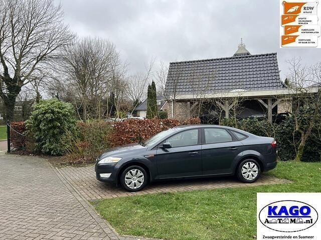 Grijs (metallic) Gebruikt 2008 Ford Mondeo Trend Sedan | € 1.950 (Super prijs) - Afbeelding 1/4