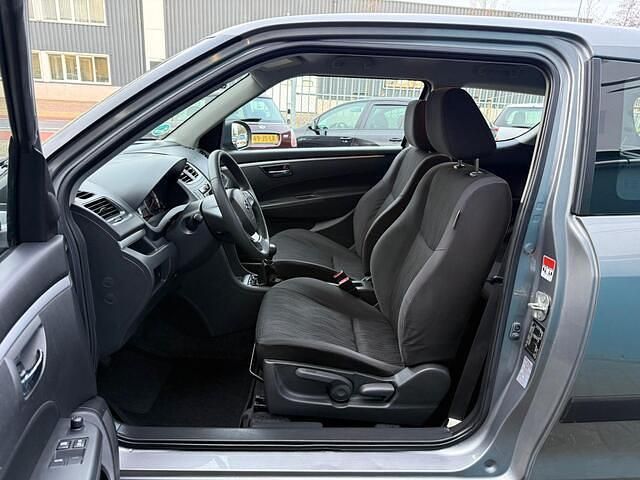 Occasion Suzuki Swift Exclusive 94 PK (69 kW) 2011 Grijs Hatchback