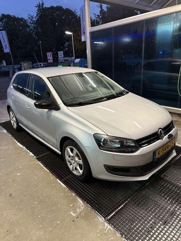 Grijs Gebruikt 2012 VW Polo Comfortline Hatchback | € 3.250 (Super prijs) - Afbeelding 1/4