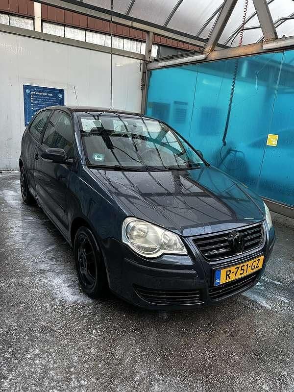 Blauw Gebruikt 2007 VW Polo Trendline Hatchback | € 750 (Super prijs) - Afbeelding 1/4
