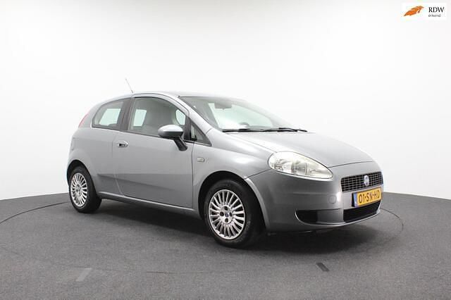 Occasion Fiat Grande Punto Dynamic 65 PK (47 kW) 2006 Grijs Hatchback