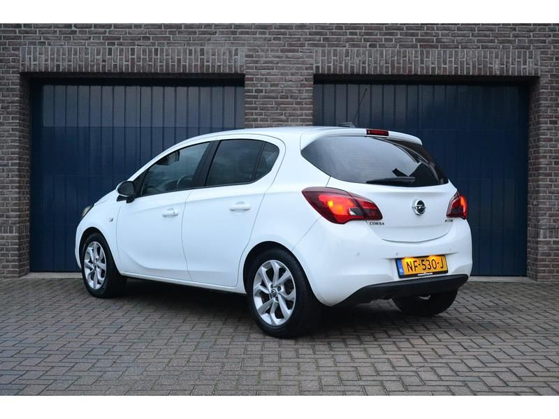 Occasion Opel Corsa Color Edition 90 PK (66 kW) 2017 Wit Hatchback