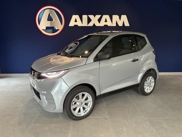 Zilver Nieuw 2025 Aixam City Hatchback | € 15.552 - Afbeelding 1/4