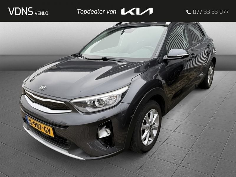 Grijs Gebruikt 2019 Kia Stonic SUV | € 17.545 (Iets duurder) - Afbeelding 1/4
