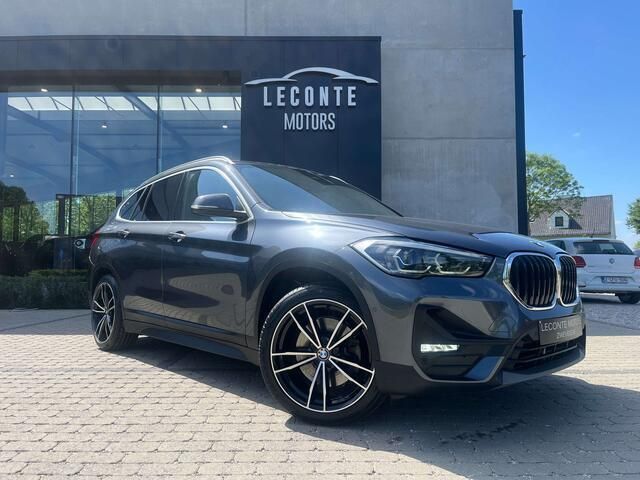 Grijs Gebruikt 2021 BMW X1 SUV | € 27.990 (Goede deal) - Afbeelding 1/4