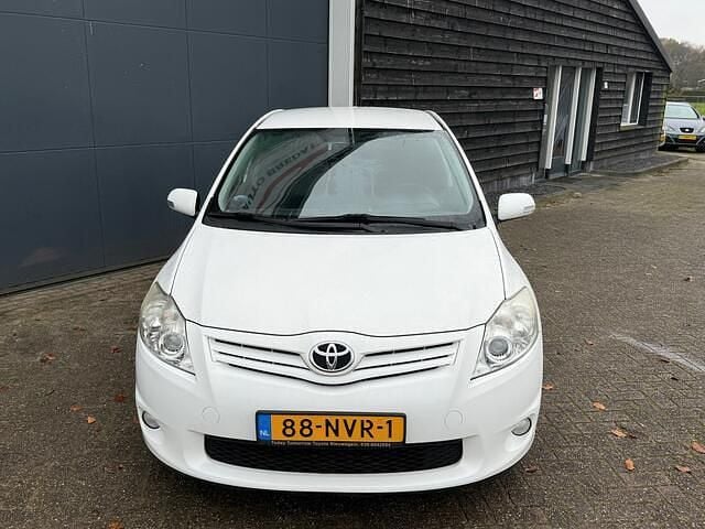 Occasion Toyota Auris 132 PK (97 kW) 2011 Wit Hatchback