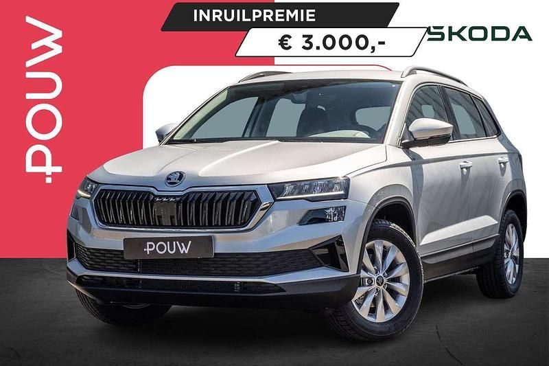Zilver, metallic lak Nieuw 2025 Skoda Karoq Selection SUV | € 40.750 - Afbeelding 1/4