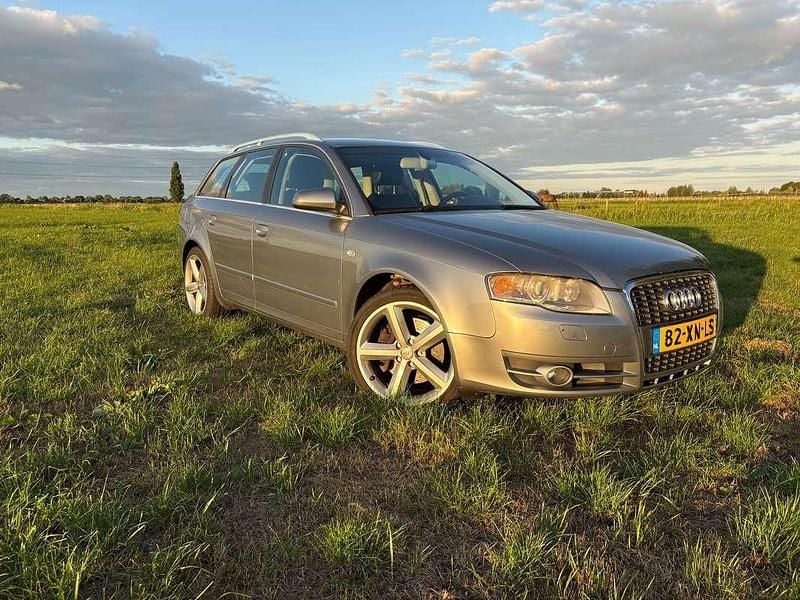 Zilver Gebruikt 2007 Audi A4 Stationwagen | € 2.750 (Duur) - Afbeelding 1/4